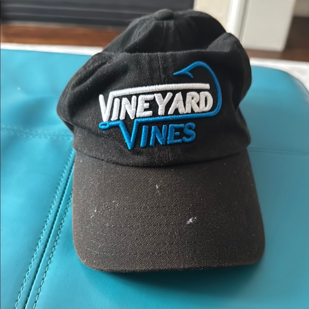 Vineyard Vines Black Cap
